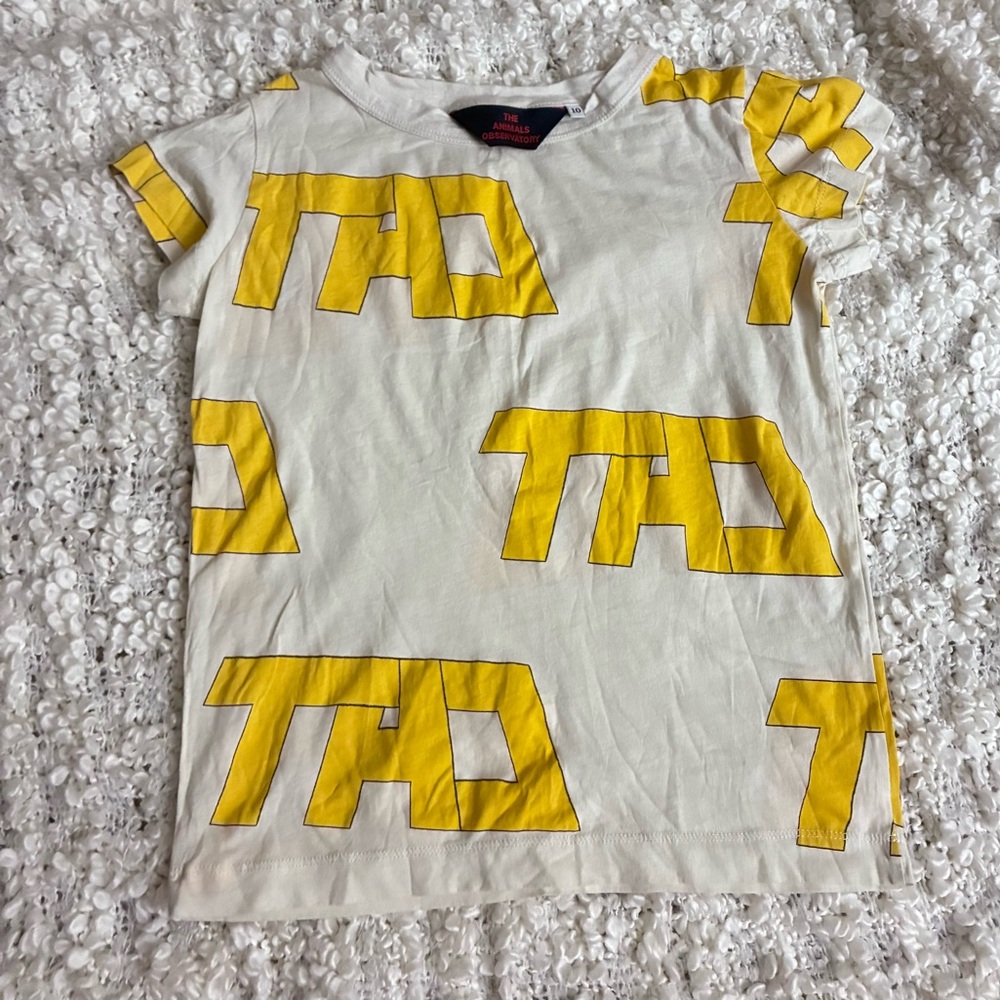 Like NEW TAO thin and soft T-shirt 8-9T